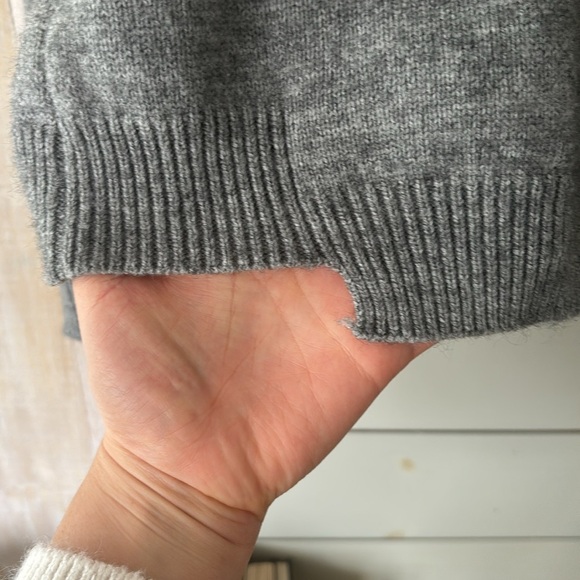 Compania Fantastica Grey Knit Sweater - Picture 4 of 7